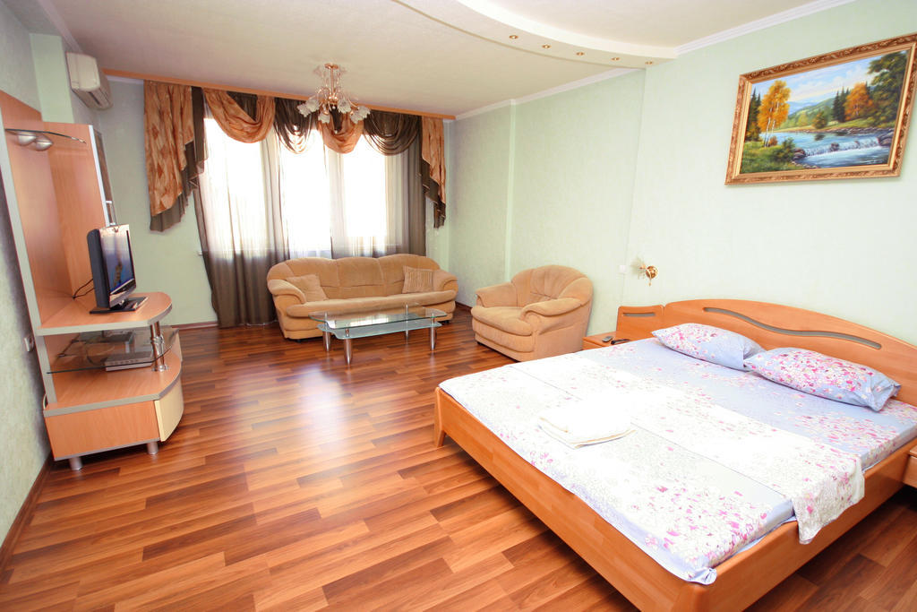 Inn Home Apartments - Livoberezhna Kijów Pokój zdjęcie