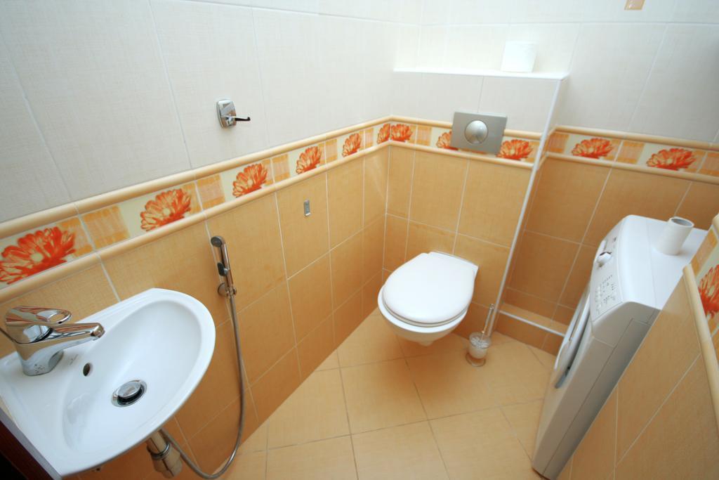 Inn Home Apartments - Livoberezhna Kijów Zewnętrze zdjęcie
