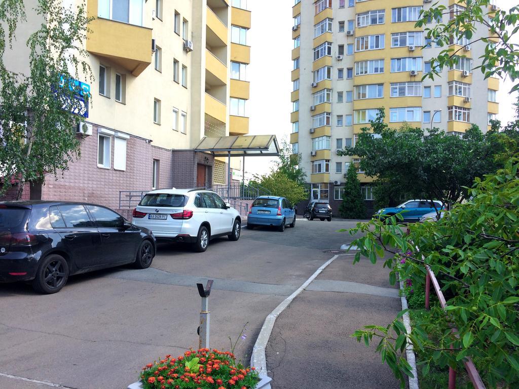 Inn Home Apartments - Livoberezhna Kijów Zewnętrze zdjęcie